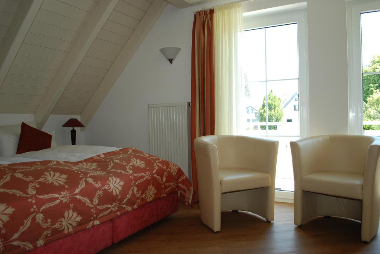 Im Winkel Appartements Und Zimmer Langenargen Bagian luar foto