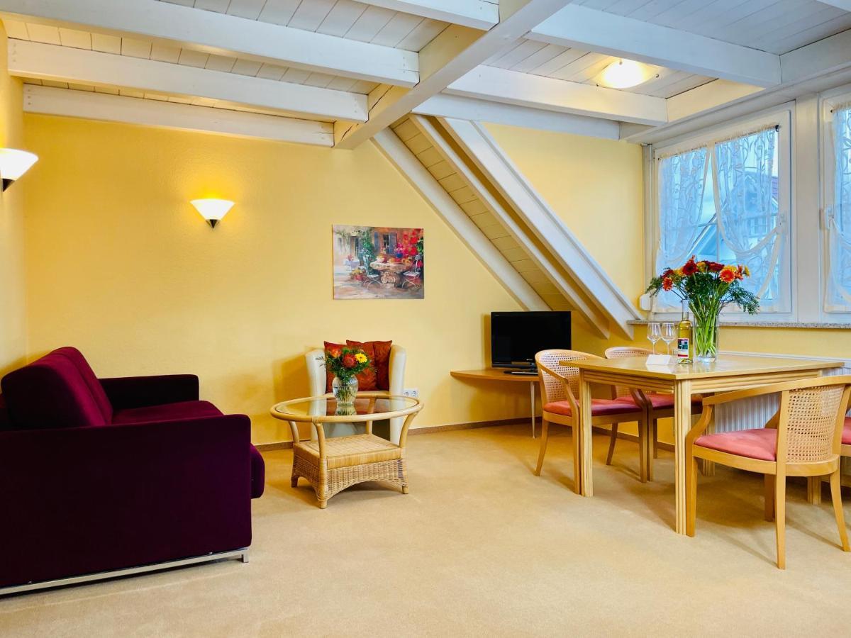 Im Winkel Appartements Und Zimmer Langenargen Bagian luar foto
