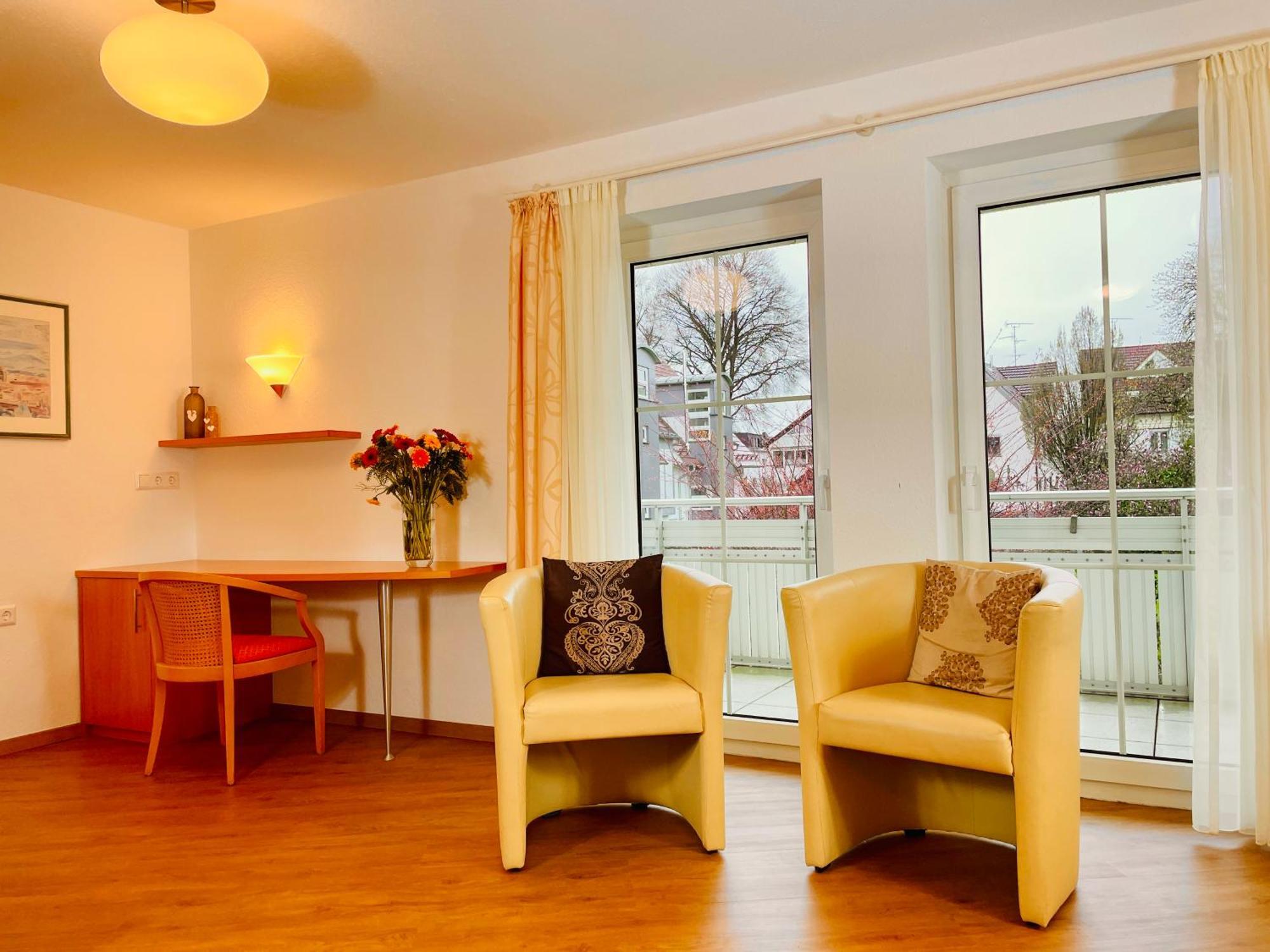 Im Winkel Appartements Und Zimmer Langenargen Bagian luar foto
