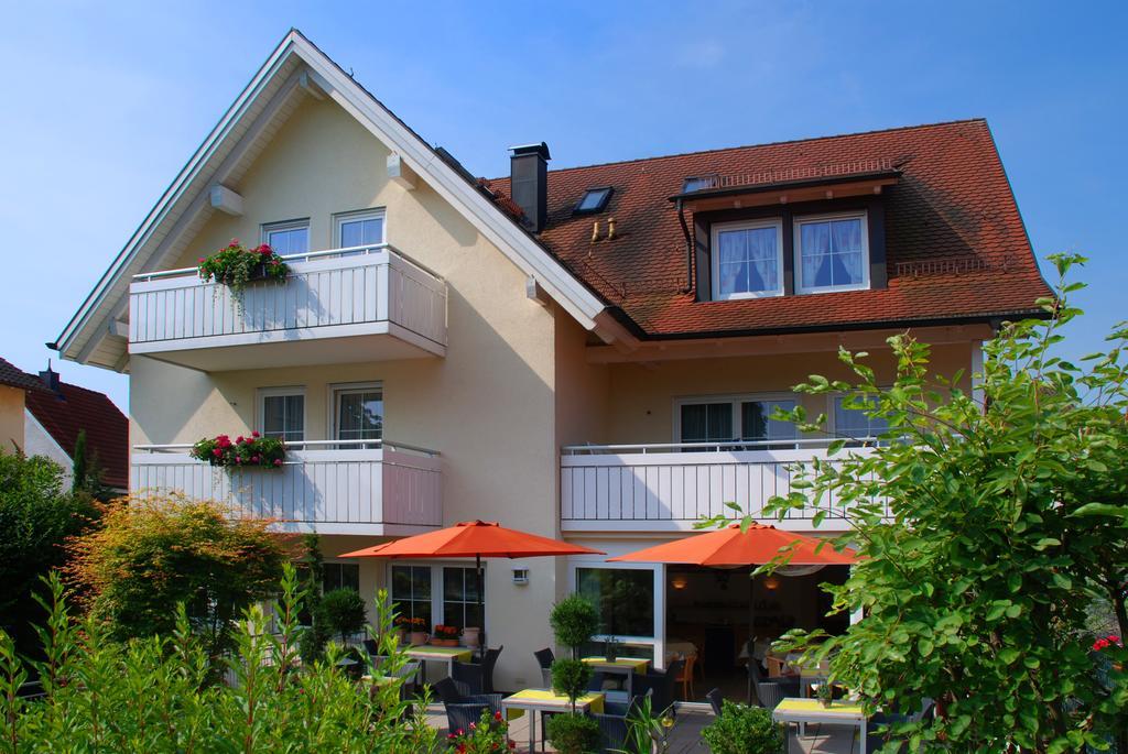 Im Winkel Appartements Und Zimmer Langenargen Bagian luar foto